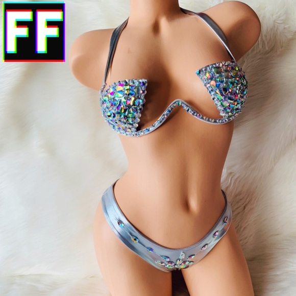 Dolls Kill Other - SAMBA BRA SET ✨